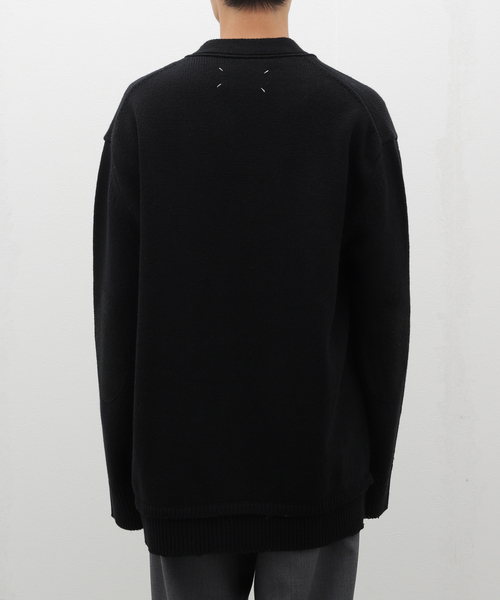 Maison Margiela(メゾンマルジェラ)の「Maison Margiela(メゾン マルジェラ) 5G Elbow Patch Cardigan SI1GP0003S18064900F(カーディガン/ボレロ・メンズ・ブラック・LARGE/MEDIUM)」の10枚目の写真