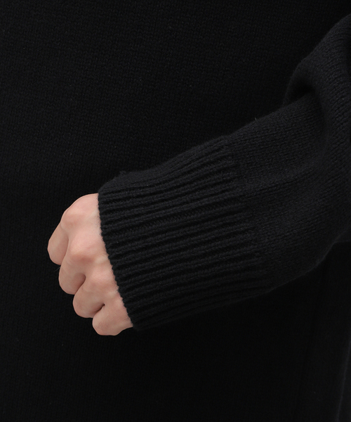 Maison Margiela(メゾンマルジェラ)の「Maison Margiela(メゾン マルジェラ) 5G Elbow Patch Cardigan SI1GP0003S18064900F(カーディガン/ボレロ・メンズ・ブラック・LARGE/MEDIUM)」の14枚目の写真