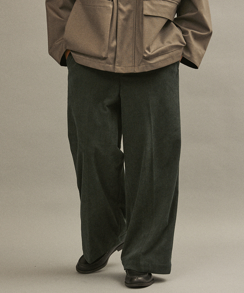 417 EDIFICE（フォーワンセブンエディフィス）の「コーデュロイワイド フレアワークパンツ（スラックス・メンズ・ブラック/カーキ/チャコールグレー/ブラウン・SMALL/MEDIUM/LARGE）」の4枚目の写真