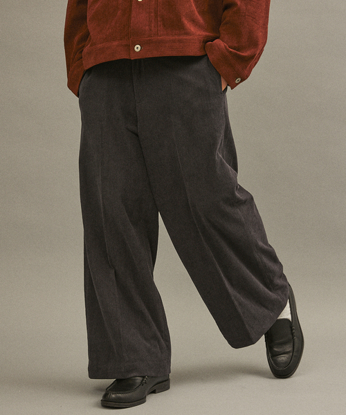 417 EDIFICE（フォーワンセブンエディフィス）の「コーデュロイワイド フレアワークパンツ（スラックス・メンズ・ブラック/カーキ/チャコールグレー/ブラウン・SMALL/MEDIUM/LARGE）」の2枚目の写真