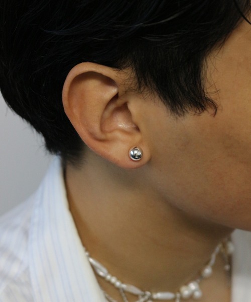 whoseA（フーシー）の「【silver925】StabOneearPierce8mmSV/ スタッブ 片耳ピアス8mmシルバーボール（ピアス（片耳用）・レディース・シルバー・FREE）」の3枚目の写真