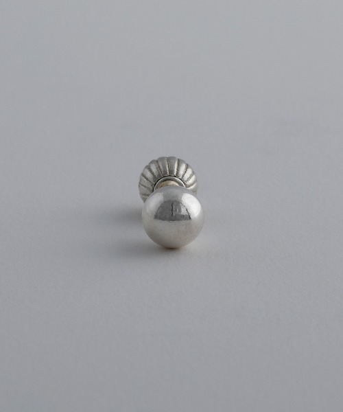whoseA（フーシー）の「【silver925】StabOneearPierce8mmSV/ スタッブ 片耳ピアス8mmシルバーボール（ピアス（片耳用）・レディース・シルバー・FREE）」の9枚目の写真