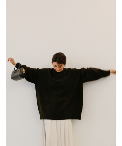 Katrin TOKYO(カトリーントーキョー)の「big crewneck knit(ニット/セーター・レディース・ピンク系/ダークオリーブ/アイボリー・XS/FREE)」の17枚目の写真