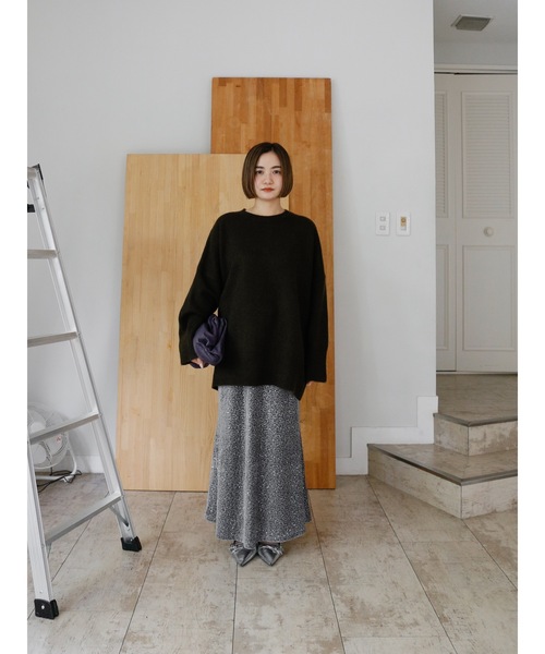 Katrin TOKYO(カトリーントーキョー)の「big crewneck knit(ニット/セーター・レディース・ピンク系/ダークオリーブ/アイボリー・XS/FREE)」の13枚目の写真