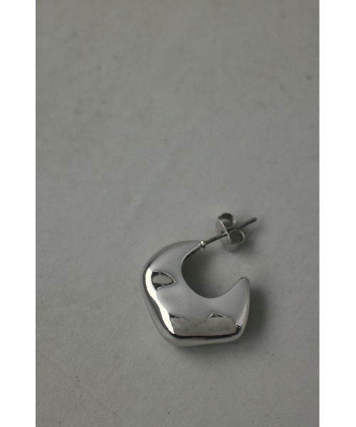 STYLEMIXER（スタイルミキサー）の「スクエアハーフピアス（ピアス（両耳用）・レディース・ゴールド/シルバー・FREE）」の5枚目の写真