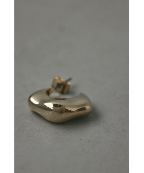 STYLEMIXER（スタイルミキサー）の「スクエアハーフピアス（ピアス（両耳用）・レディース・ゴールド/シルバー・FREE）」の13枚目の写真