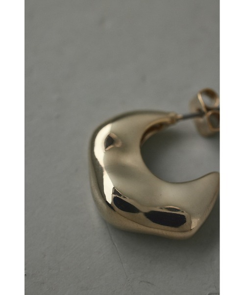 STYLEMIXER（スタイルミキサー）の「スクエアハーフピアス（ピアス（両耳用）・レディース・ゴールド/シルバー・FREE）」の14枚目の写真