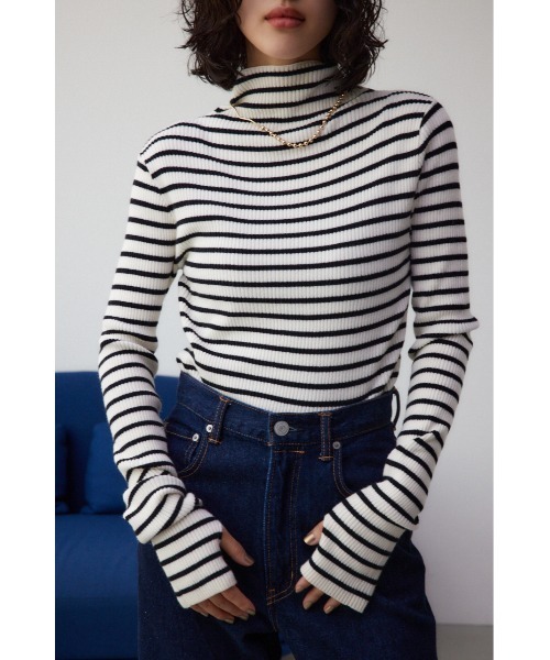 AZUL by moussy（アズールバイマウジー）の「サムホールリブハイネックトップス（ニット/セーター・レディース・ホワイト系その他/ブルー/アイボリー/グレー/ブラック/レッド・FREE）」の18枚目の写真