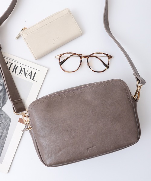 Pisoraro スムース お財布ショルダーバッグ（ショルダーバッグ）｜FUNALIVE（ファンアライブ）