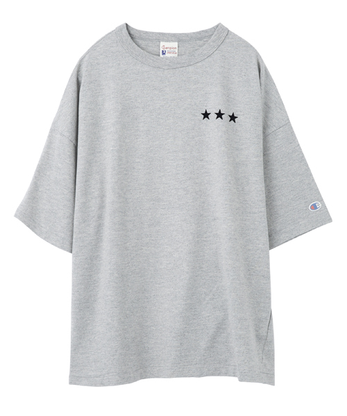 Champion（チャンピオン）の「X-girl×CHAMPION TWIST S/S TEE（Tシャツ/カットソー・レディース・ホワイト/レッド/アッシュ/ネイビー・2/1）」の3枚目の写真