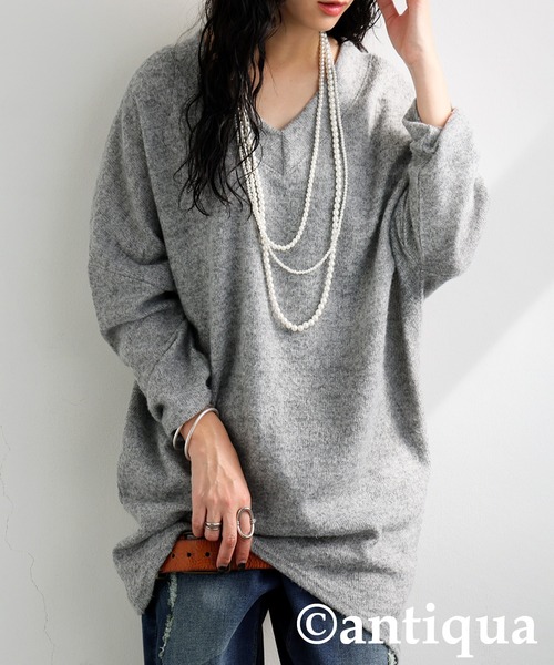 antiqua(アンティカ)の「Vネックニット(ニット/セーター・レディース・ダークグレー/グレー・ONESIZE)」の2枚目の写真