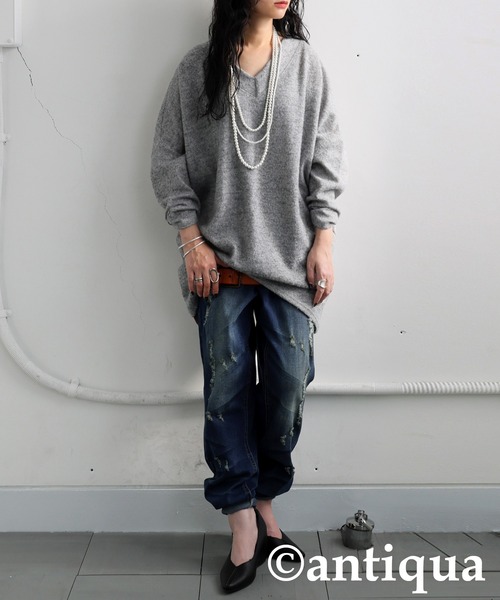 antiqua(アンティカ)の「Vネックニット(ニット/セーター・レディース・ダークグレー/グレー・ONESIZE)」の13枚目の写真