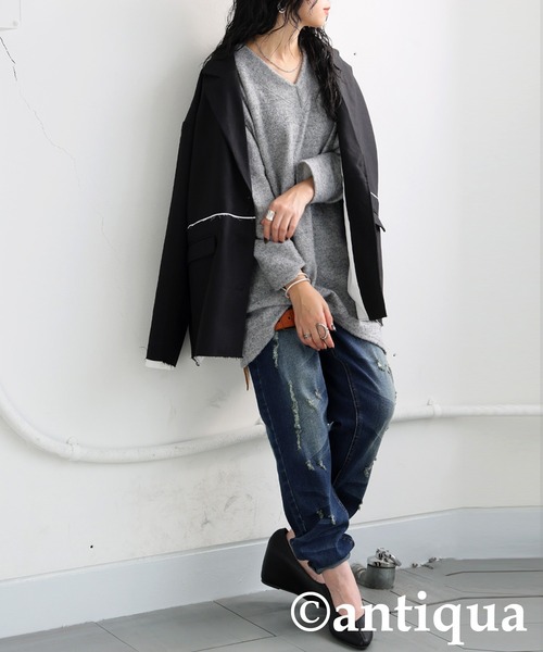 antiqua(アンティカ)の「Vネックニット(ニット/セーター・レディース・ダークグレー/グレー・ONESIZE)」の15枚目の写真