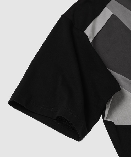 ANREALAGE(アンリアレイジ)の「WINDBREAKER PANEL TEE(Tシャツ/カットソー・メンズ・ネイビー/ブラック・48/46)」の5枚目の写真