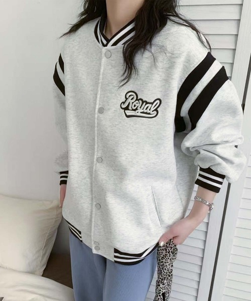 aimoha（アイモハ）の「ロゴ刺繍デザインスタジャン（スタジャン・レディース・ライトグレー/ブラック/イエロー/ベージュ・FREE）」の10枚目の写真