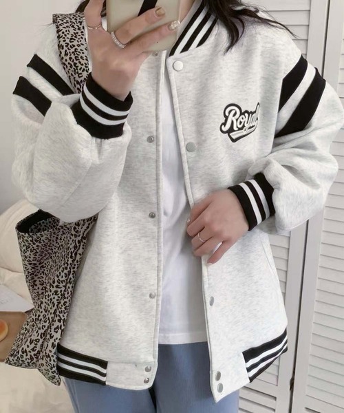 aimoha（アイモハ）の「ロゴ刺繍デザインスタジャン（スタジャン・レディース・ライトグレー/ブラック/イエロー/ベージュ・FREE）」の12枚目の写真