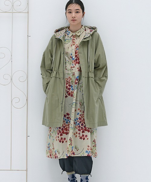 SUPER HAKKA（スーパーハッカ）の「コットンポリエステルストレッチ　ワンポイントタブ刺繍ドロストパンツ（その他パンツ・レディース・ブラック/グレー/カーキ・S/M）」の8枚目の写真