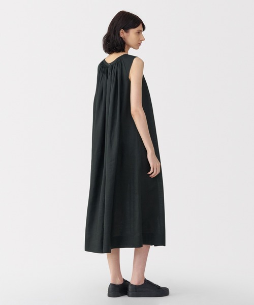 MUJI Labo（ムジラボ）の「〔MUJI Labo〕婦人　ラミーノースリーブタックワンピース（ワンピース・レディース・イエロー系/ブラック・M/S/XL/L）」の4枚目の写真