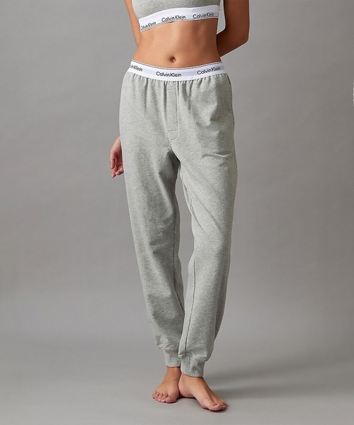 Calvin Klein(カルバン・クライン)の「【Calvin Klein / カルバン クライン】 ジョガー スウェット パンツ ウエストロゴ(スウェットパンツ・レディース・グレー/ブラック・XS/M/S/L)」の8枚目の写真