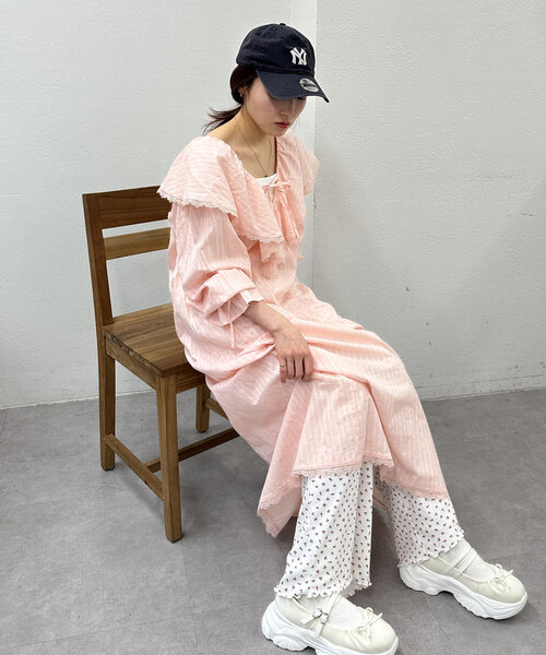 w closet（ダブルクローゼット）の「【２色展開】フラワーロングパンツ（その他パンツ・レディース・ホワイト系その他2/ホワイト系その他・FREE）」の11枚目の写真