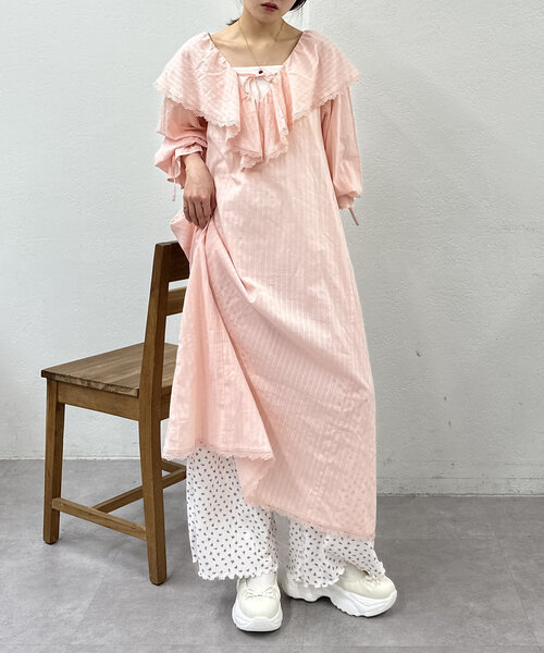 w closet（ダブルクローゼット）の「【２色展開】フラワーロングパンツ（その他パンツ・レディース・ホワイト系その他2/ホワイト系その他・FREE）」の12枚目の写真