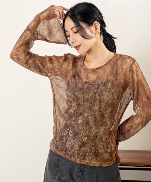 MILLION CARATS（ミリオンカラッツ）の「華やかさを纏う！大人の余裕を感じるシアー×ラメのニュアンストップス（シャツ/ブラウス・レディース・ブラック/グリーン/ブラウン/ベージュ・FREE）」の20枚目の写真