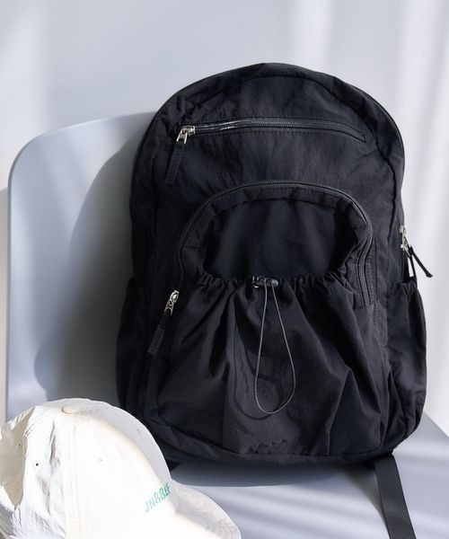 studio CLIP(スタディオクリップ)の「【軽量】からだよろこぶ軽らくリュックサック(バックパック/リュック・レディース・ブラック/ベージュ・FREE)」の1枚目の写真