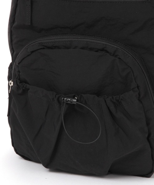 studio CLIP(スタディオクリップ)の「【軽量】からだよろこぶ軽らくリュックサック(バックパック/リュック・レディース・ブラック/ベージュ・FREE)」の14枚目の写真