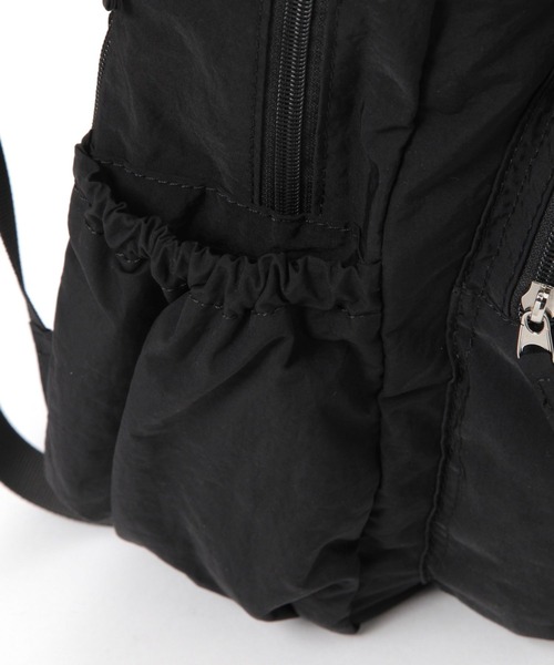 studio CLIP(スタディオクリップ)の「【軽量】からだよろこぶ軽らくリュックサック(バックパック/リュック・レディース・ブラック/ベージュ・FREE)」の17枚目の写真