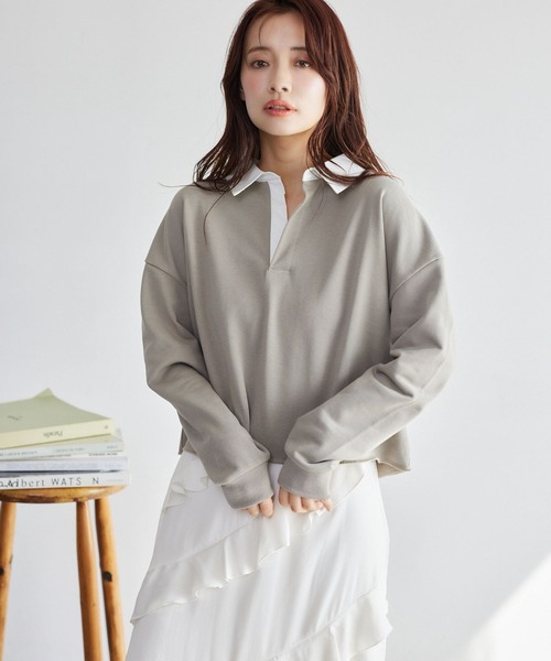 mysty woman(ミスティウーマン)の「ミニ裏毛ラガーシャツ 327833(ポロシャツ・レディース・アイボリー/ブラック/グレイッシュベージュ・FREE)」の1枚目の写真