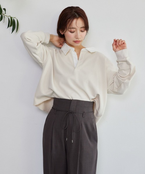 mysty woman(ミスティウーマン)の「ミニ裏毛ラガーシャツ 327833(ポロシャツ・レディース・アイボリー/ブラック/グレイッシュベージュ・FREE)」の6枚目の写真