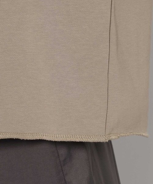 mysty woman(ミスティウーマン)の「ミニ裏毛ラガーシャツ 327833(ポロシャツ・レディース・アイボリー/ブラック/グレイッシュベージュ・FREE)」の17枚目の写真