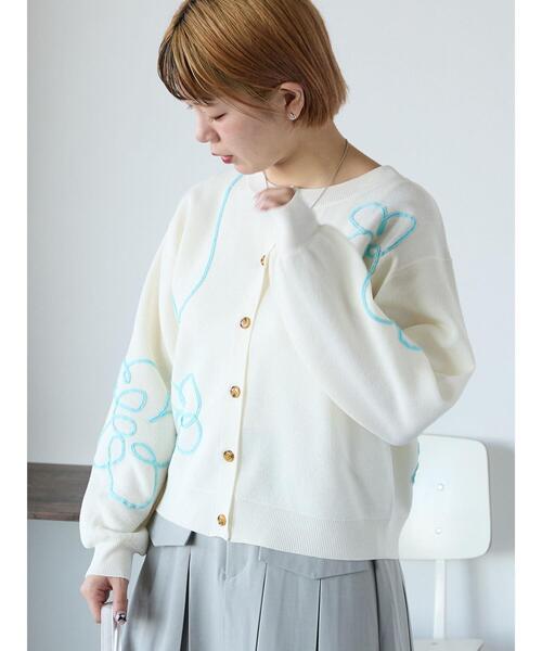ehka sopo（エヘカソポ）の「コード花刺繍カーディガン（カーディガン/ボレロ・レディース・オフホワイト/イエロー/サックスブルー/モカ・F）」の5枚目の写真