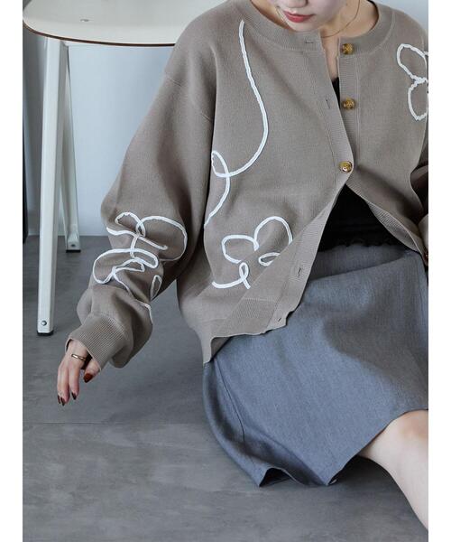 ehka sopo（エヘカソポ）の「コード花刺繍カーディガン（カーディガン/ボレロ・レディース・オフホワイト/イエロー/サックスブルー/モカ・F）」の21枚目の写真