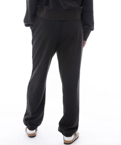 RVCA(ルーカ)の「RVCA レディース RVCA REGULER FIT SWEAT PANTS セットアップボトムス 【2025年春夏モデル】/ルーカセットアップ対応スウェットパンツ(スウェットパンツ・レディース・ブラック/ホワイト系その他・SMALL/MEDIUM)」の8枚目の写真