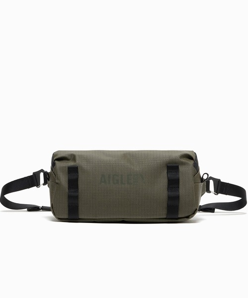 AIGLE（エーグル）の「撥水 耐水コーティングナイロン バムバッグ ボディバッグ ショルダーバッグ（ボディバッグ/ウエストポーチ・レディース・モスグリーン/ブラック・FREE）」の2枚目の写真