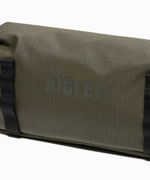 AIGLE（エーグル）の「撥水 耐水コーティングナイロン バムバッグ ボディバッグ ショルダーバッグ（ボディバッグ/ウエストポーチ・レディース・モスグリーン/ブラック・FREE）」の7枚目の写真