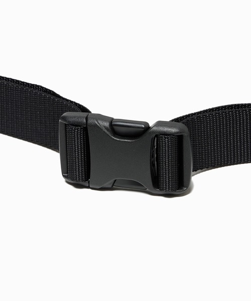 AIGLE（エーグル）の「撥水 耐水コーティングナイロン バムバッグ ボディバッグ ショルダーバッグ（ボディバッグ/ウエストポーチ・レディース・モスグリーン/ブラック・FREE）」の16枚目の写真