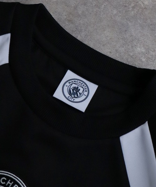 CORPUS　SELECT（コーパストーキョー）の「【Manchester City/マンチェスターシティー】ロゴワッペン ショートスリーブ ゲームデザインTシャツ（Tシャツ/カットソー・メンズ・ネイビー/ブラック/ホワイト/チャコールグレー・L/M）」の8枚目の写真