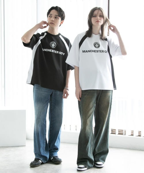 CORPUS　SELECT（コーパストーキョー）の「【Manchester City/マンチェスターシティー】ロゴワッペン ショートスリーブ ゲームデザインTシャツ（Tシャツ/カットソー・メンズ・ネイビー/ブラック/ホワイト/チャコールグレー・L/M）」の13枚目の写真