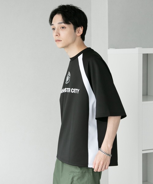 CORPUS　SELECT（コーパストーキョー）の「【Manchester City/マンチェスターシティー】ロゴワッペン ショートスリーブ ゲームデザインTシャツ（Tシャツ/カットソー・メンズ・ネイビー/ブラック/ホワイト/チャコールグレー・L/M）」の21枚目の写真