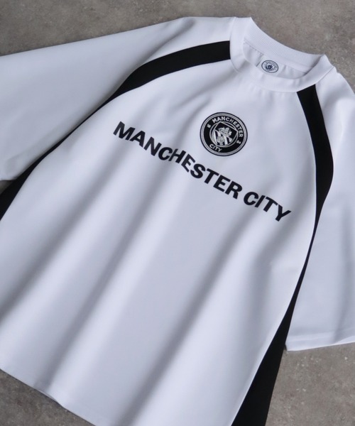 CORPUS　SELECT（コーパストーキョー）の「【Manchester City/マンチェスターシティー】ロゴワッペン ショートスリーブ ゲームデザインTシャツ（Tシャツ/カットソー・メンズ・ネイビー/ブラック/ホワイト/チャコールグレー・L/M）」の6枚目の写真