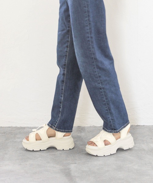 SOROTTO(ソロット)の「軽量!スポーティーサンダル(サンダル・レディース・ブラック/ベージュ/アイボリー・LL/S/M/L)」の16枚目の写真