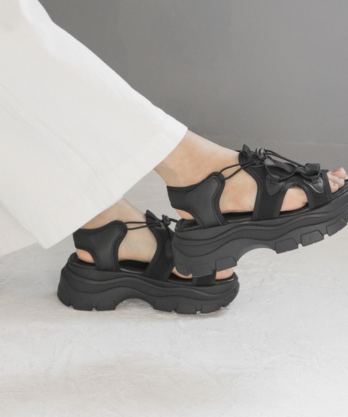 SOROTTO(ソロット)の「軽量!スポーティーサンダル(サンダル・レディース・ブラック/ベージュ/アイボリー・LL/S/M/L)」の21枚目の写真