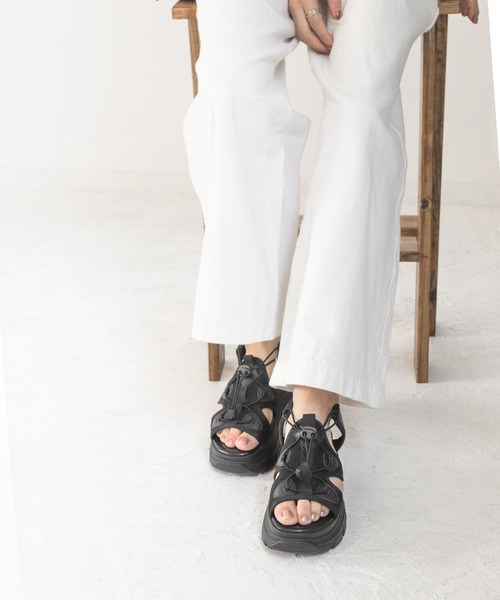 SOROTTO(ソロット)の「軽量!スポーティーサンダル(サンダル・レディース・ブラック/ベージュ/アイボリー・LL/S/M/L)」の22枚目の写真