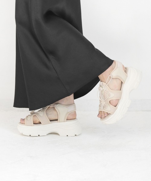 SOROTTO(ソロット)の「軽量!スポーティーサンダル(サンダル・レディース・ブラック/ベージュ/アイボリー・LL/S/M/L)」の11枚目の写真