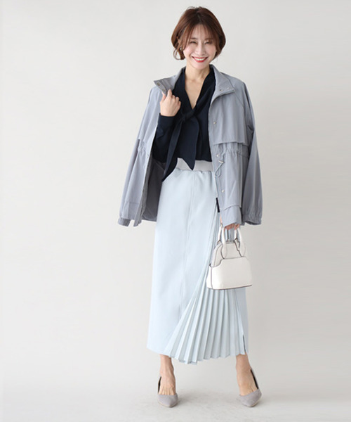 Ehre style（エーレスタイル）の「女性らしい軽やかボウタイお仕事コーデ7選（シャツ/ブラウス・レディース・グレー/ネイビー/ホワイト・FREE）」の16枚目の写真