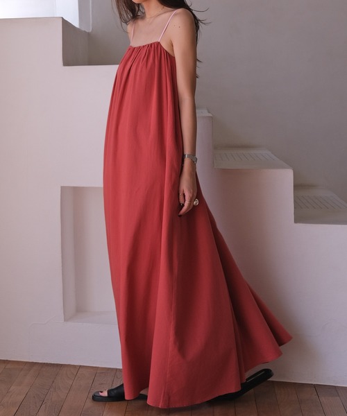 AKTE(アクテ)の「カラーストラップキャミソールワンピース(ワンピース・レディース・ホワイト/レッド/ブラック・FREE/TALL)」の6枚目の写真