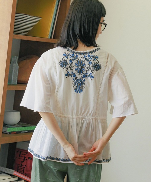 新品❤️ジュンアンドロペフラミンゴ刺繍 ホワイトシャツ レディース ジュン＆ロペ フラミンゴ（ゴルフシャツ レディース