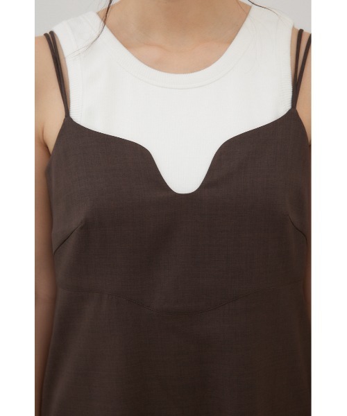 crie conforto（クリーコンフォルト）の「バックオープンベルトキャミワンピース（ワンピース・レディース・ブラウン/チャコールグレー・FREE）」の10枚目の写真